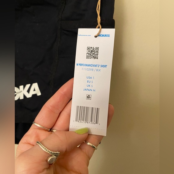 NEW W TAGS HOKA 3” Performance Shorts - With Side Pockets & Recycled Materials - Picture 6 of 10